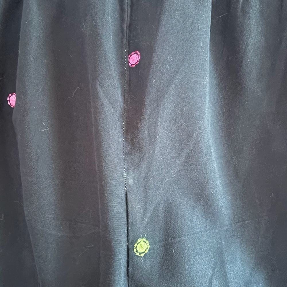 HUE Black Elastic Waist Pants with Pink & Green Dot Embroidery size Medium - Picture 4 of 6